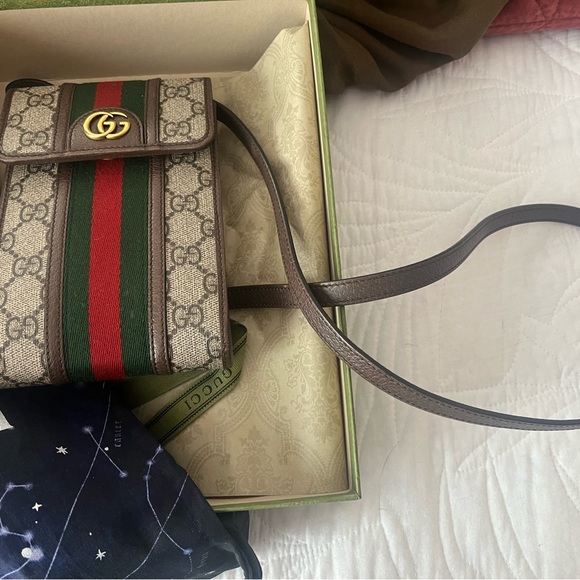 Wonderful gently used side satchel, owned only a year. - Picture 3 of 5